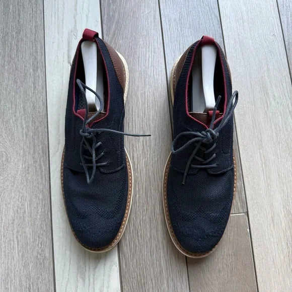 Vince Camuto Navy and Brown Oxfords - Picture 8 of 8